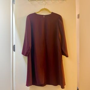 Beautiful Aritzia Wilfred Maroon Flowy Dress